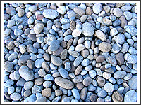 アロウド浜の石